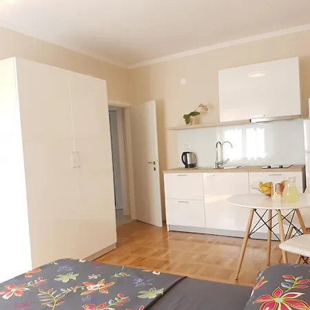 Sunset Apartman *